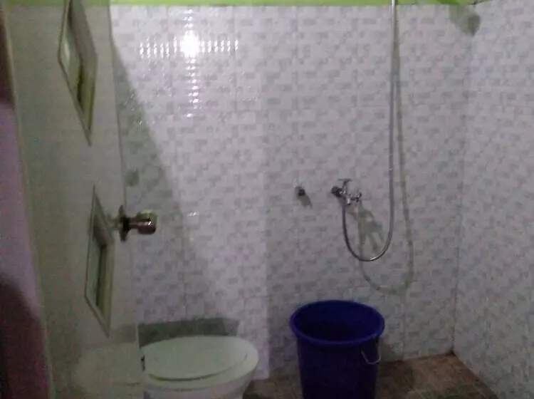 هتل Setro Kariyo Homestay
