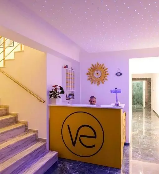 پانسیون Vila Enxhi