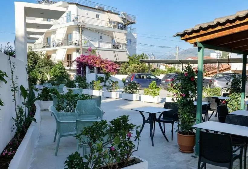 پانسیون Vila Enxhi