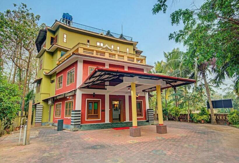 هتل Aaram Beach Resort