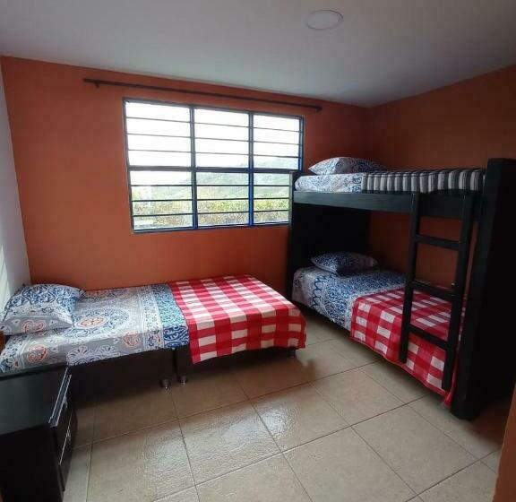 Ecohotel Rural Troya