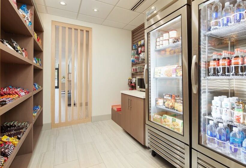 Отель Holiday Inn Express & Suites Gulf Breeze   Pensacola Area, An Ihg