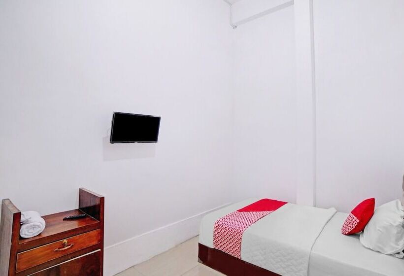Hotel Oyo 90387 Sepakat Guest House