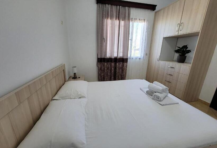 Pensione Guesthouse Redilka