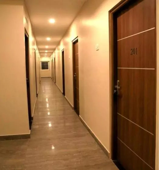 Retkeilymaja M Square