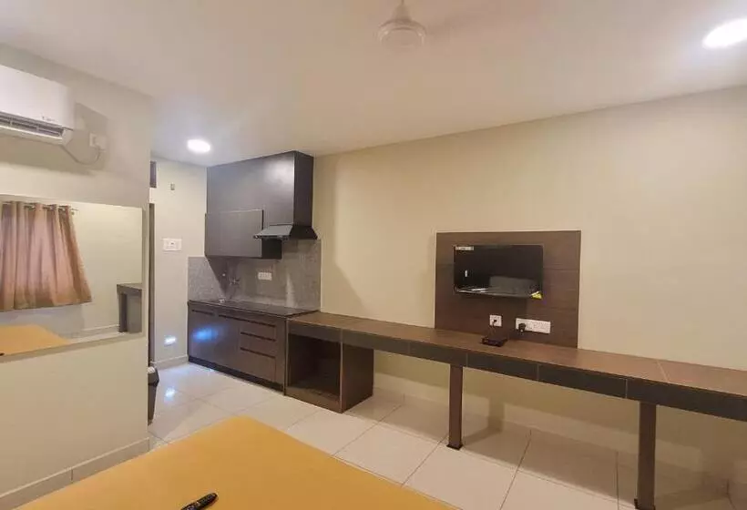 Retkeilymaja M Square