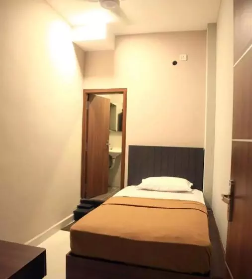 Retkeilymaja M Square