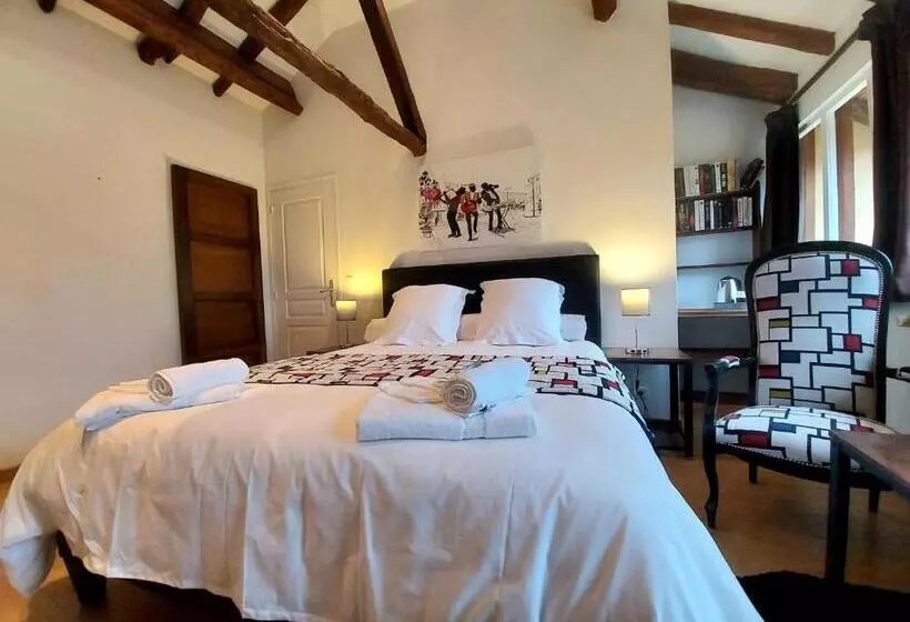 تختخواب و صبحانه Domaine La Jam