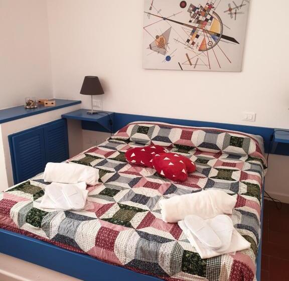 Elba Island Resort Pool & Tennis