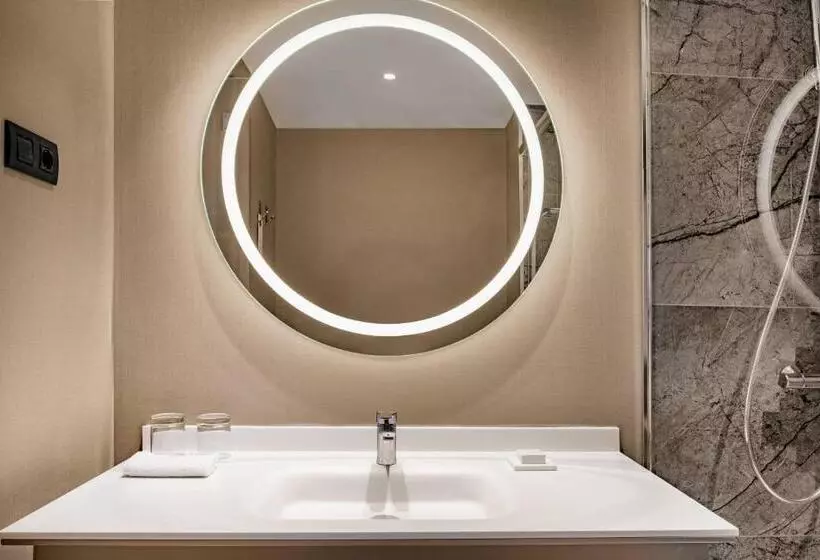 Ac Hotel By Marriott Tenerife