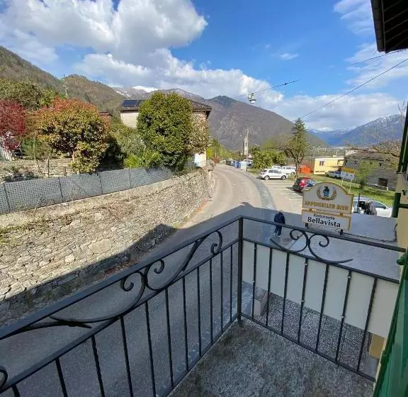 ホテル Bellavista Cavigliano