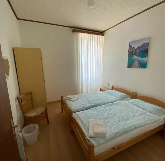 ホテル Bellavista Cavigliano