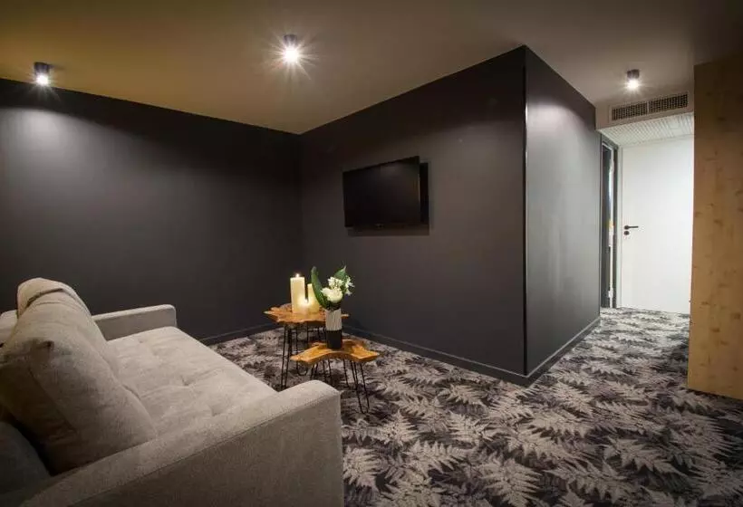 Hotelli L  Hôtel & Spa Ribeauville  Haut Koenigsbourg