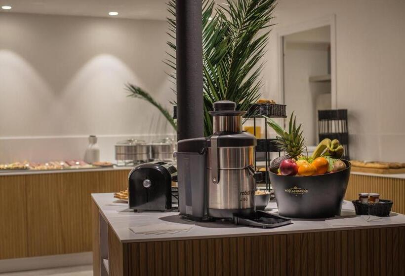 호텔 L  Hôtel & Spa Ribeauville  Haut Koenigsbourg