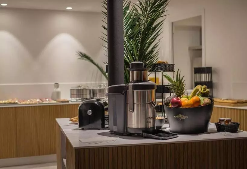 Hotelli L  Hôtel & Spa Ribeauville  Haut Koenigsbourg