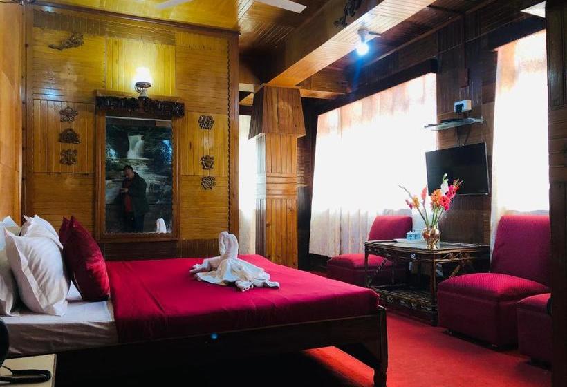 ホテル Montis Soyang Premium Heritage