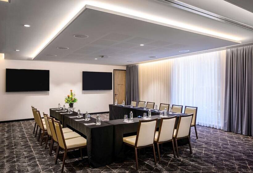 ホテル Mövenpick  Hobart