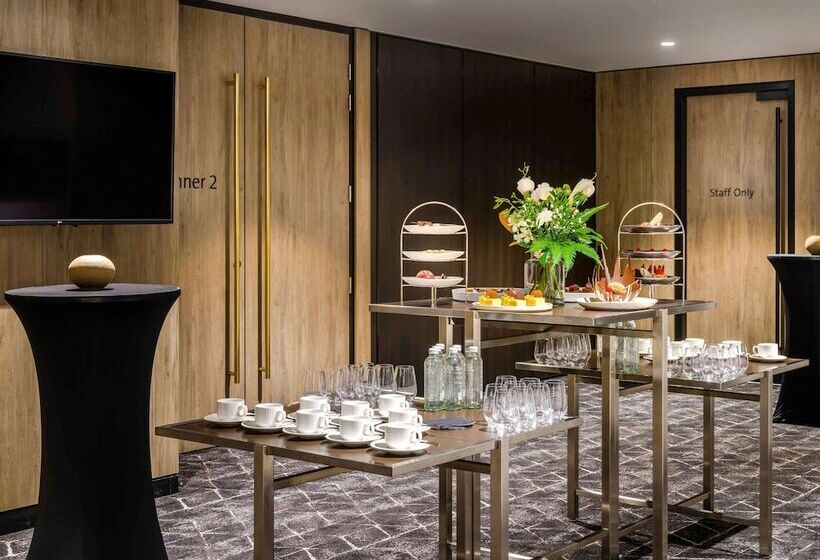 ホテル Mövenpick  Hobart