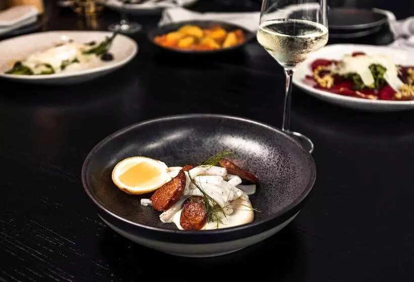 Hotelli Mövenpick  Hobart