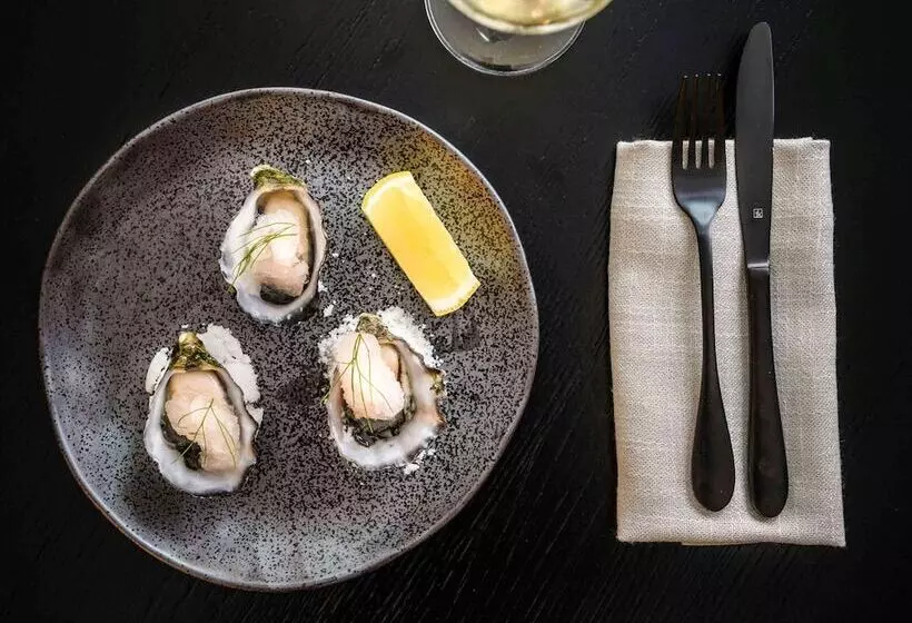 Hotelli Mövenpick  Hobart