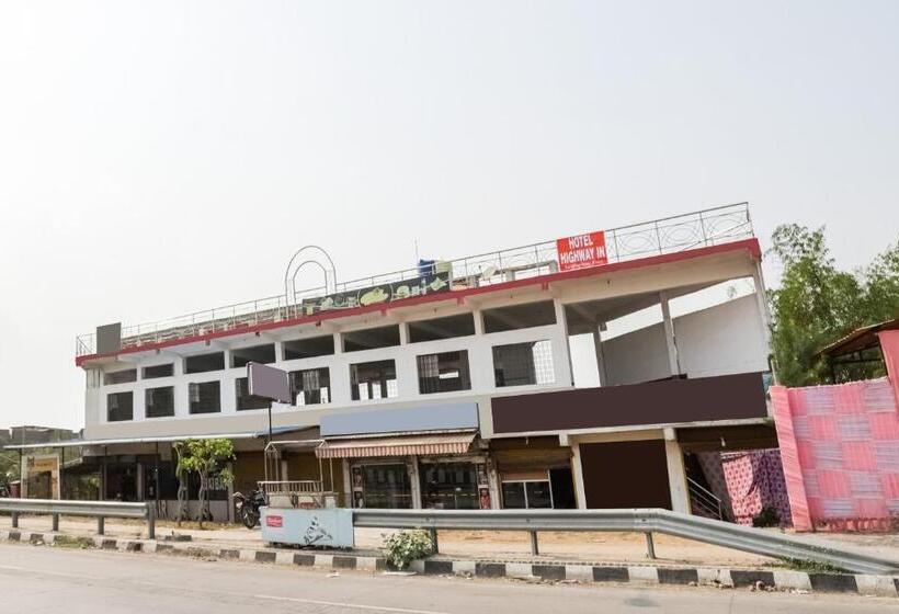 Hotell Oyo 78901 Highway Inn