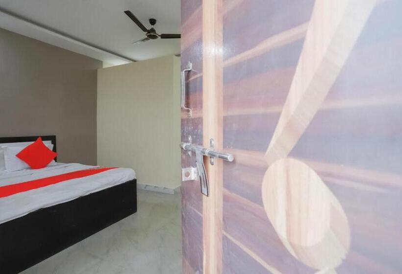 Hotell Oyo 78901 Highway Inn