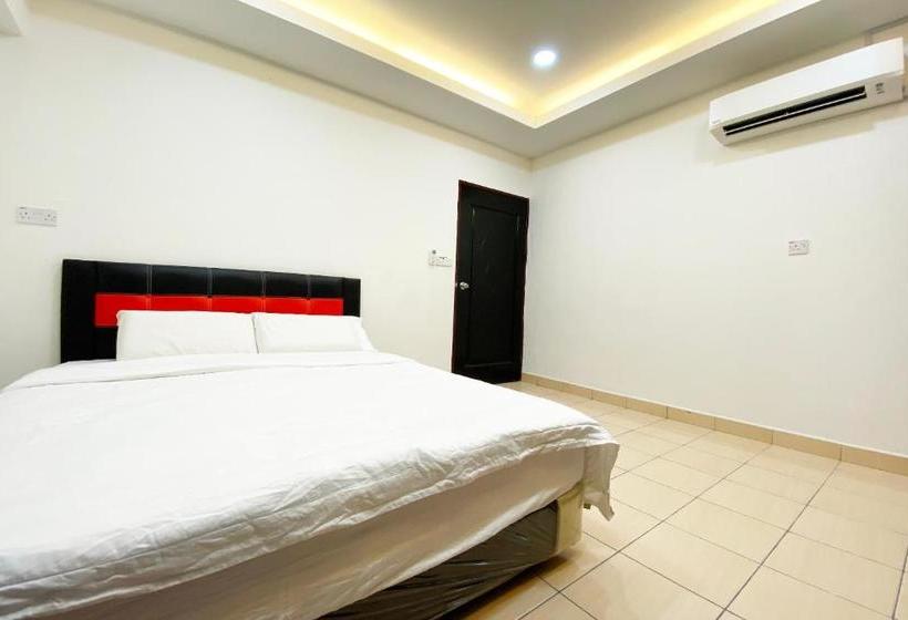 Hotelli Oyo 90217 Classic Homestay Keningau