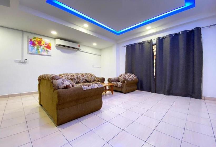 Hotelli Oyo 90217 Classic Homestay Keningau