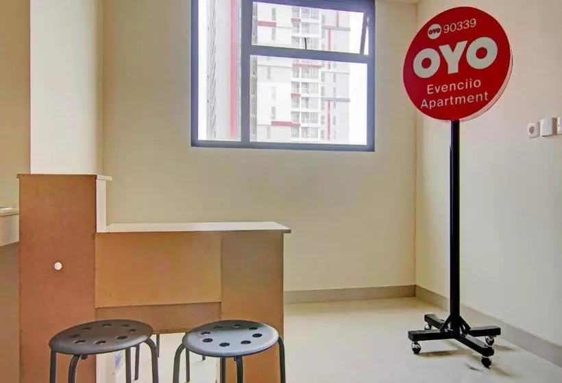 ホテル Oyo 90339 Evenciio Apartment