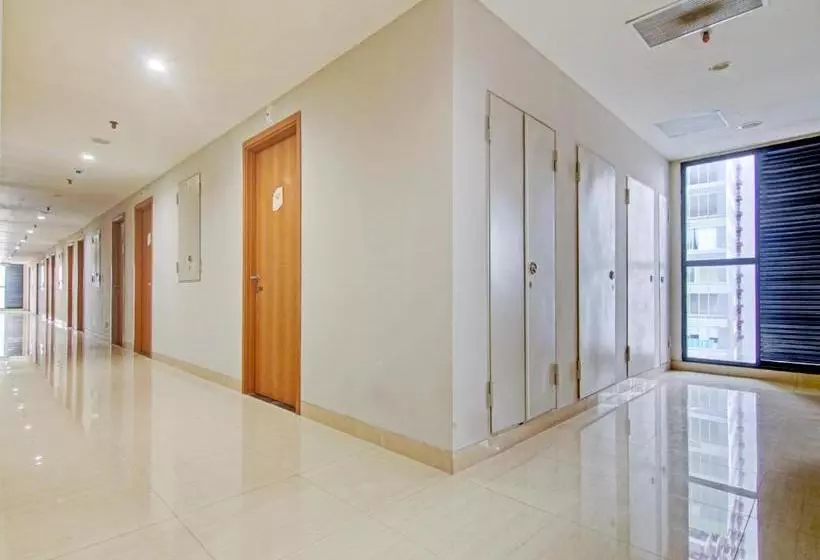 ホテル Oyo 90339 Evenciio Apartment
