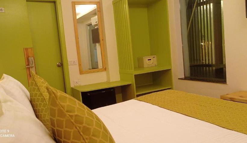 ホテル Tarangi Mussoorie