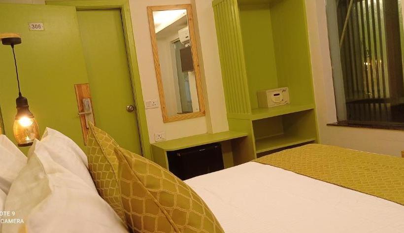 ホテル Tarangi Mussoorie