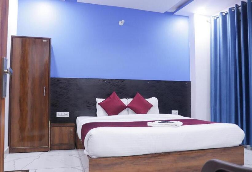 Hotel The Royal Galaxy