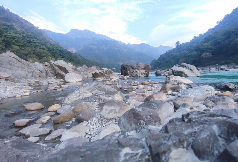 Hotel The Royal Galaxy