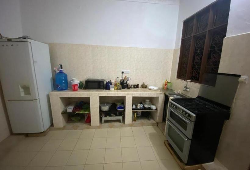 פנסיון Habeba House Nungwi