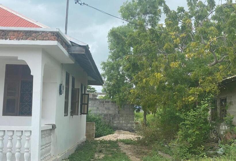 פנסיון Habeba House Nungwi