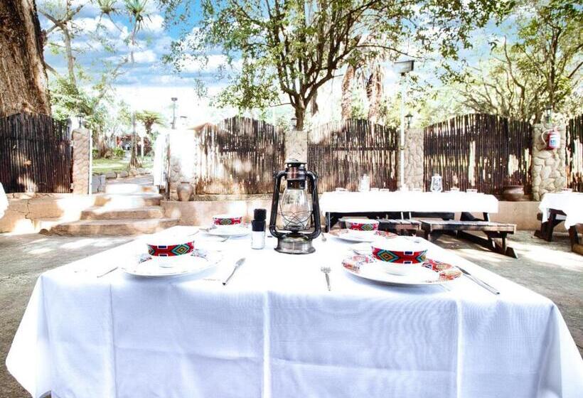 호텔 247 @ White River