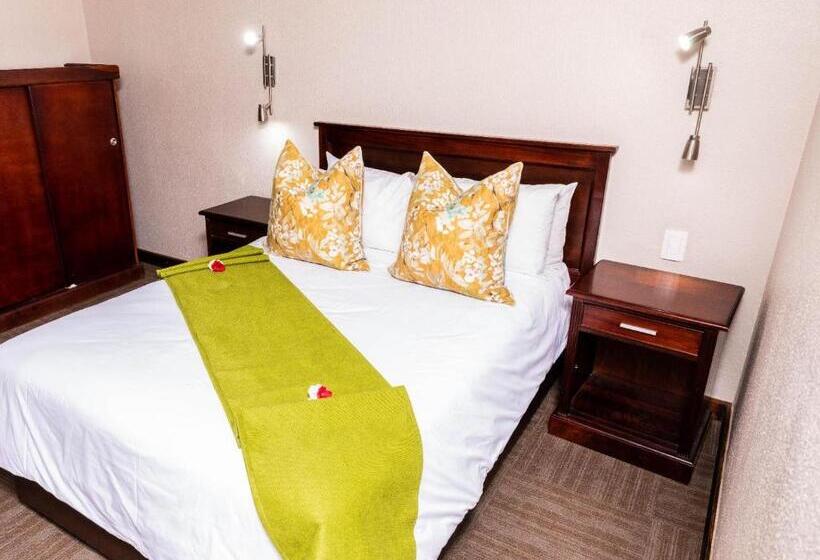 호텔 247 @ White River