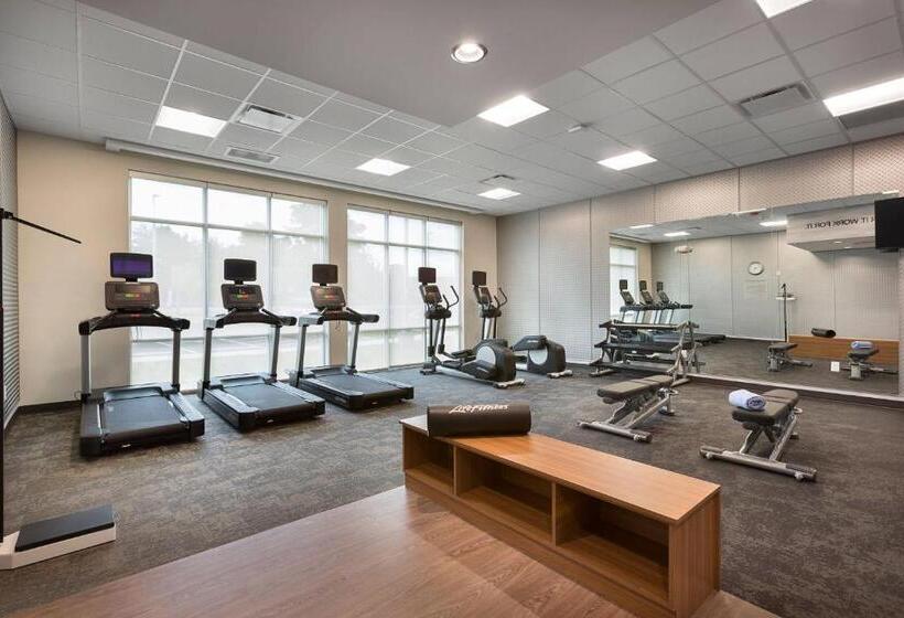 Отель Fairfield By Marriott Inn & Suites Statesville