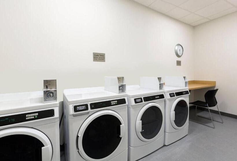 Отель Fairfield By Marriott Inn & Suites Statesville