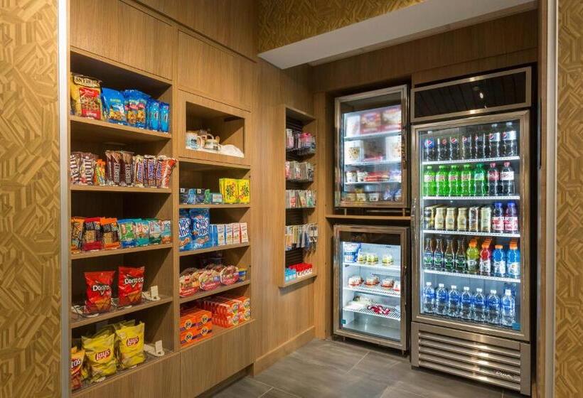 Отель Fairfield By Marriott Inn & Suites Statesville