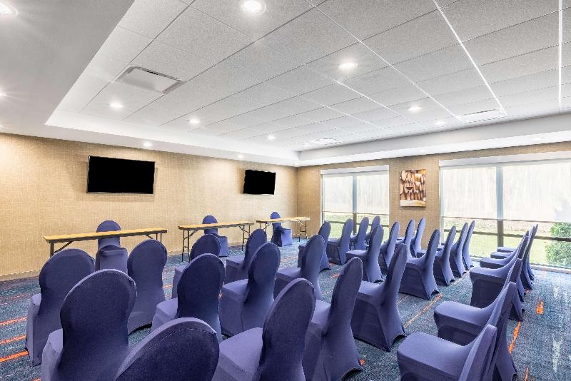 ホテル Hampton Inn & Suites Benton Harbor