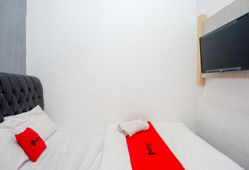 فندق Reddoorz Syariah Near Alun Alun Kajen