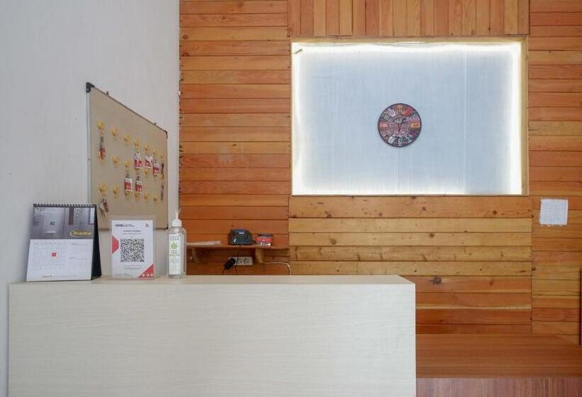 فندق Reddoorz Syariah Near Alun Alun Kajen