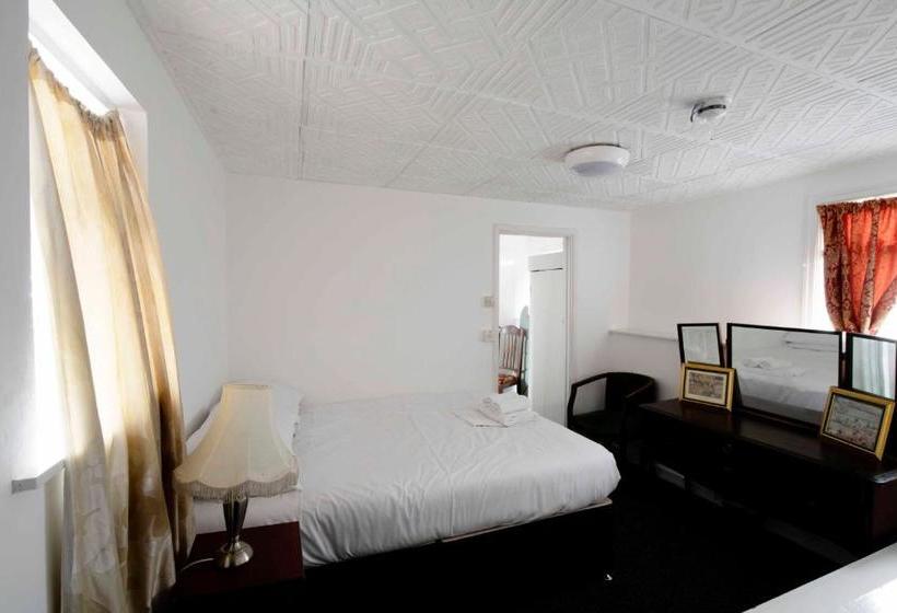 פנסיון Box Guesthouse   Newport