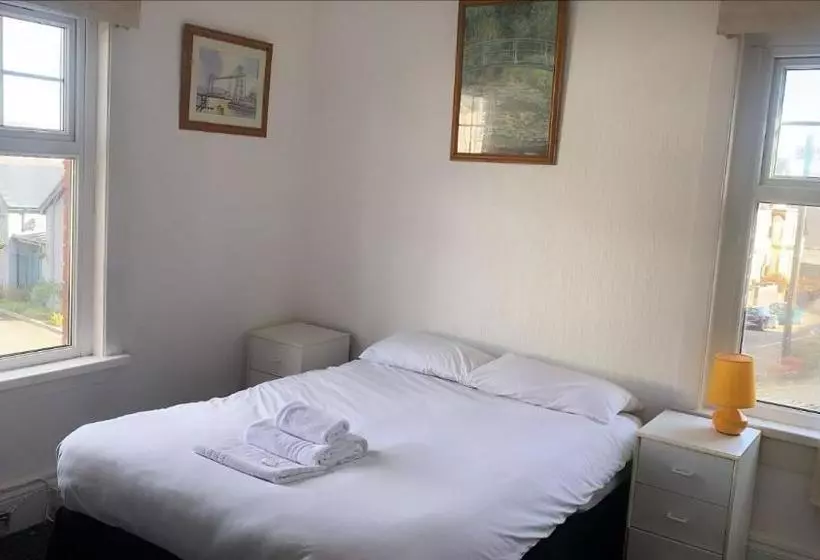 پانسیون Box Guesthouse   Newport