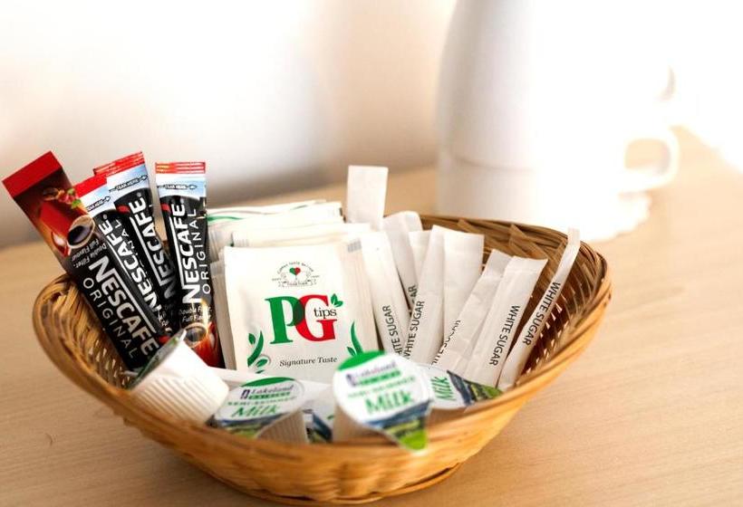 פנסיון Box Guesthouse   Newport