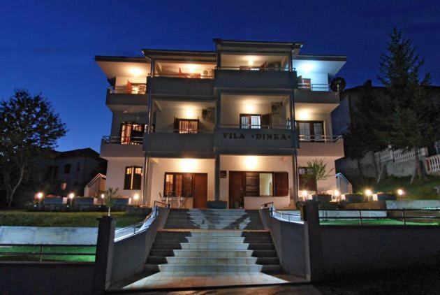 Vila Dinka