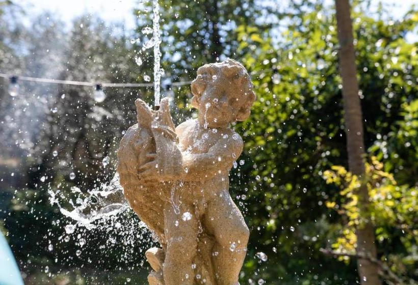 تختخواب و صبحانه Villa Nottolini