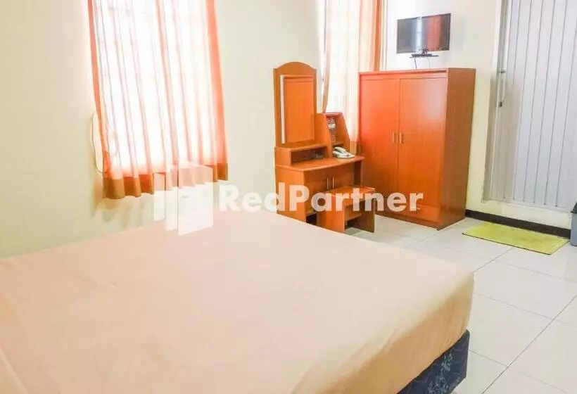 Grand Kembar Hotel Mitra Reddoorz